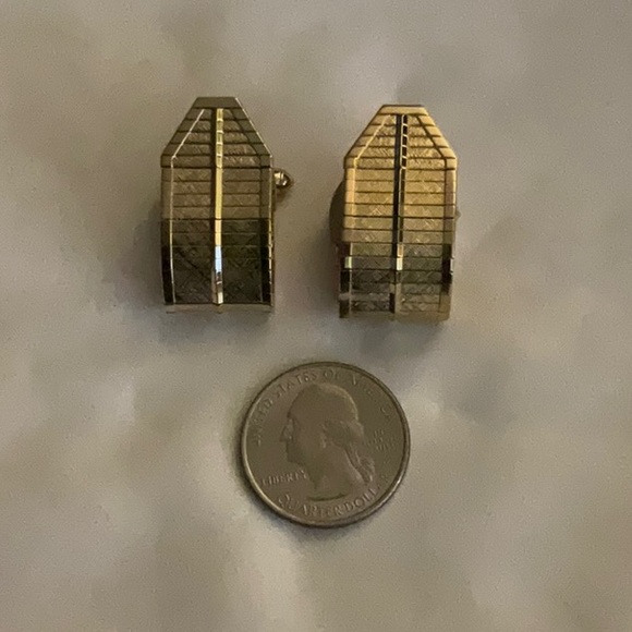 Gold Cufflinks - Picture 5 of 5